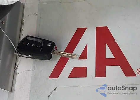 2020 Toyota Corolla Le from USA, damaged, VIN JTDEPRAEXLJ008573